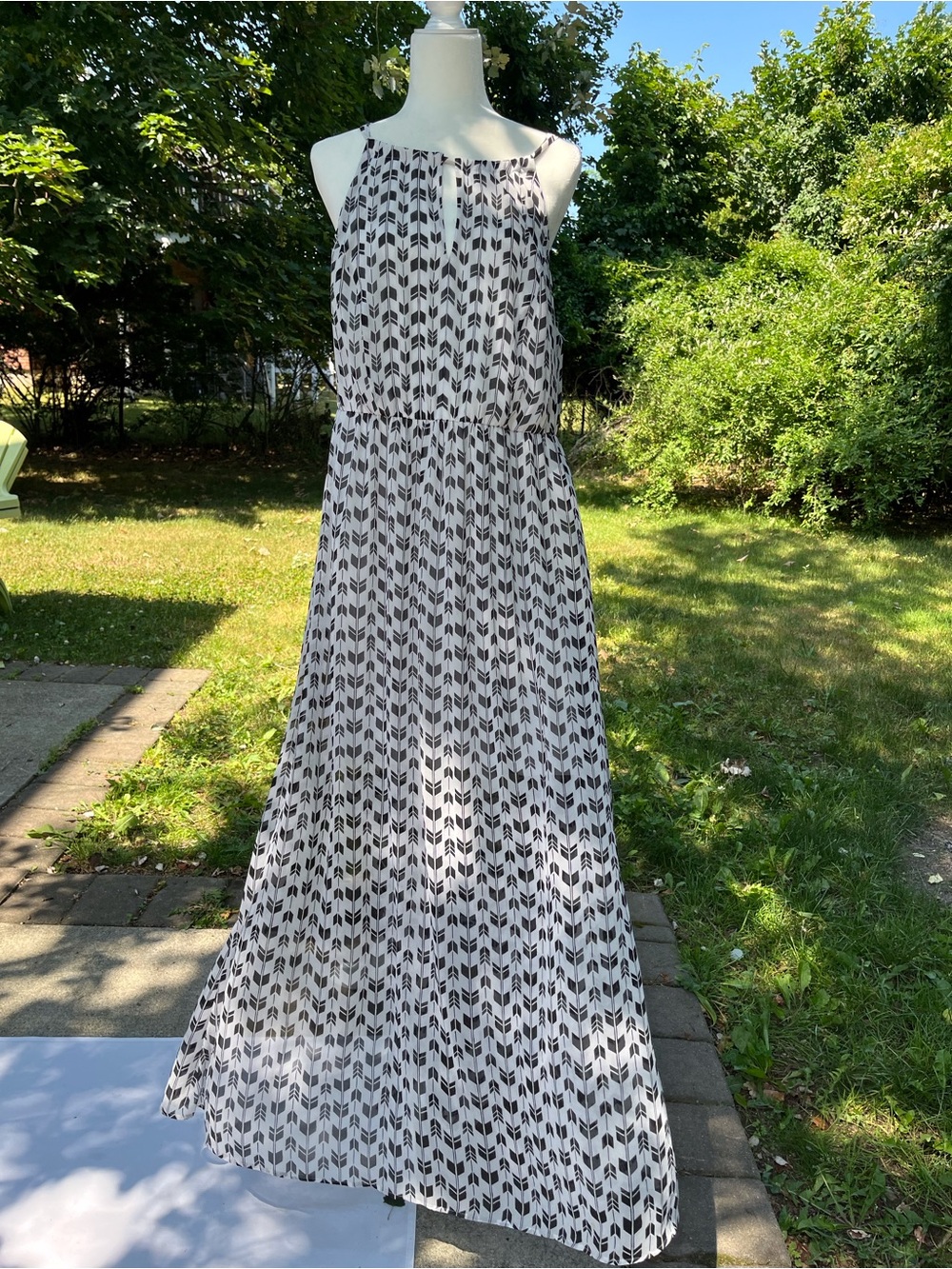 Torrid Halter Maxi Dress Black White Arrow Printed